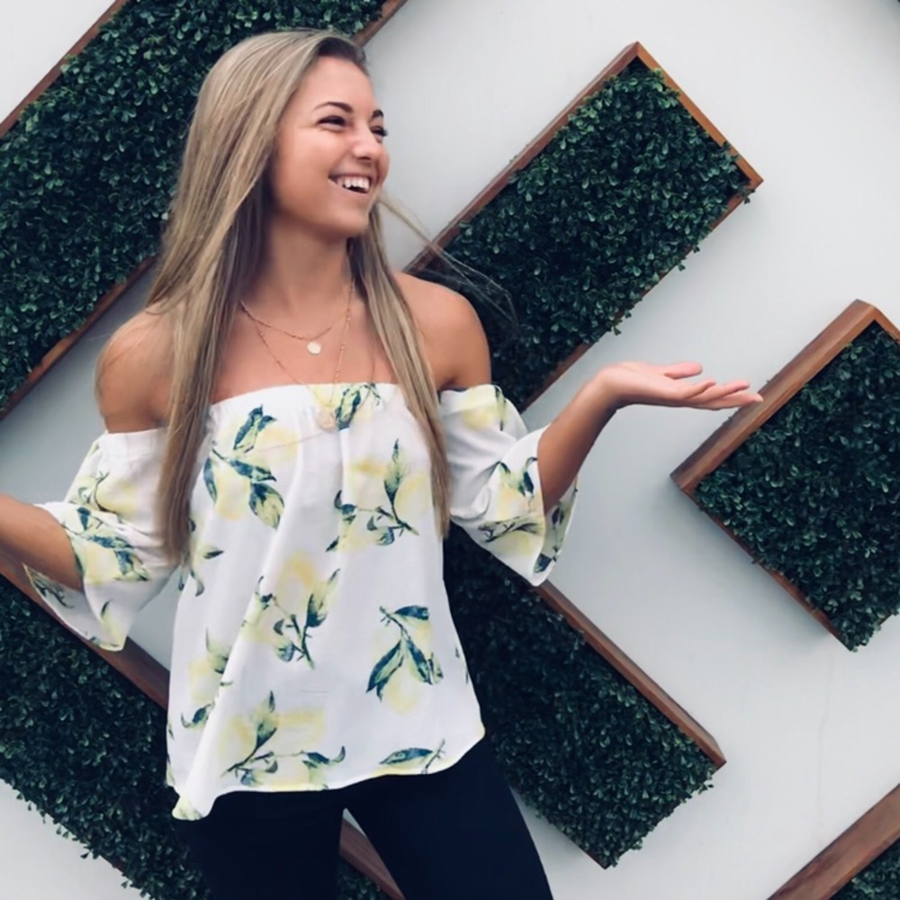 **SOLD**Lemon off-the-shoulder top